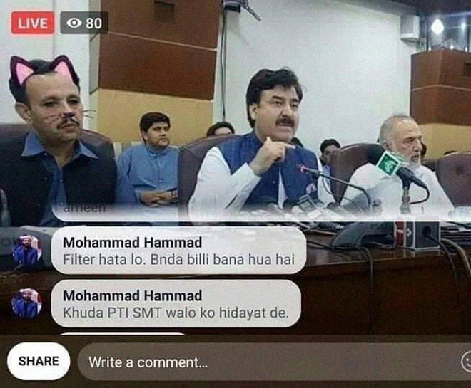 Quan chức Pakistan bật nhầm bộ lọc tai mèo khi livestream trên Facebook - Ảnh 2.