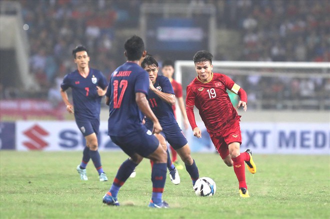 Thầy Park ngắm hai cầu thủ tuyển Việt Nam bổ sung cho lứa U23 dự SEA Games - Ảnh 1.