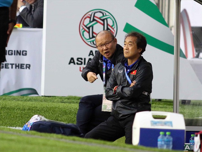 Thầy Park ngắm hai cầu thủ tuyển Việt Nam bổ sung cho lứa U23 dự SEA Games - Ảnh 2.