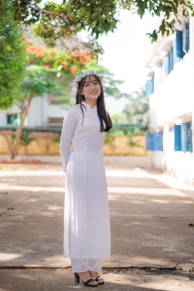 Xuất hiện một lớp học ở Đắk Lắk ai cũng xinh và giỏi xuất sắc, đúng là không thể chê được con gái Tây Nguyên - Ảnh 13.