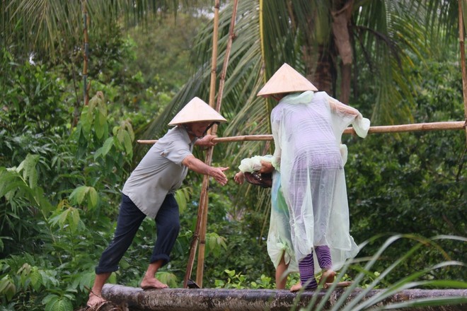 Xây Cầu Đến Lớp – Cần nhiều hơn nữa những tấm lòng - Ảnh 1.