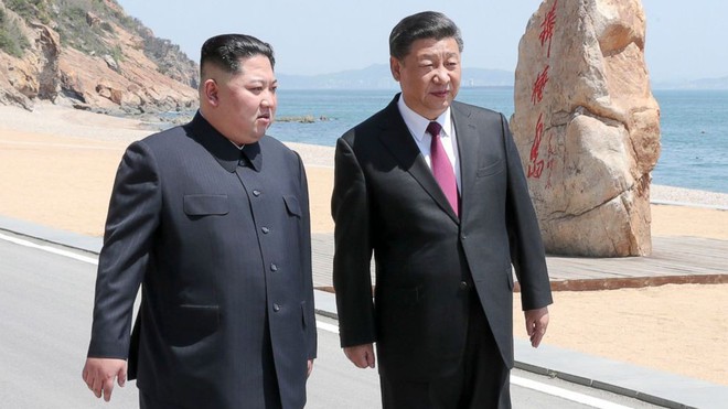 Chủ tịch Trung Quốc đến Bình Nhưỡng, bắt đầu chuyến thăm chính thức Triều Tiên - Ảnh 2.