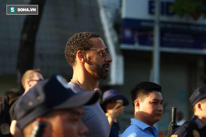 Cập nhật Rio Ferdinand ở Hà Nội: Tôi ấn tượng với tình yêu của các bạn - Ảnh 19.