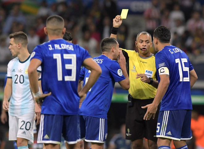 Không phải Messi, đây mới là thứ đang dần hủy hoại Argentina - Ảnh 1.