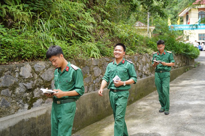 Hành trình Từ Trái Tim: Trao gửi khát vọng lớn đến thanh niên vùng biển đảo - Ảnh 13.