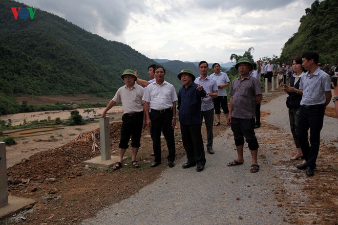 Ảnh: Mường Tè (Lai Châu) tan hoang sau cơn lũ dữ - Ảnh 16.