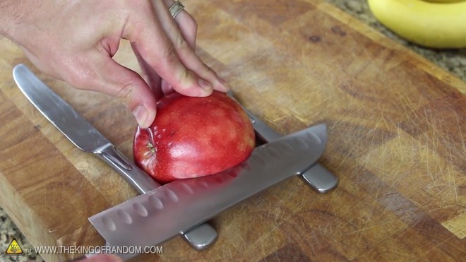 Hô biến trái táo thành thiên nga chỉ với mẹo vặt này, vụng mấy cũng có thể làm được - Ảnh 2.