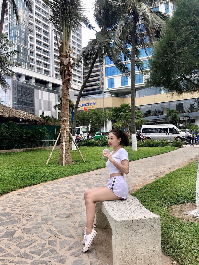 Từ cô nhóc ngố tàu đến girl xinh nức nở, nữ sinh 2001 chứng minh: Cứ chờ đi, con gái ai rồi cũng khác! - Ảnh 5.