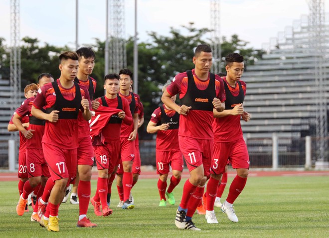Công Phượng trầm lắng trong ngày hợp thành bộ tứ sành điệu ở đội tuyển Việt Nam - Ảnh 5.