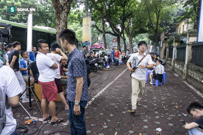 Cuộc sống đời thực đáng ghen tỵ của kẻ ngáo đá ghê rợn phim Mê cung, có vợ xinh đẹp như hot girl - Ảnh 7.