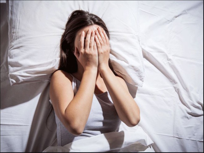 Ngủ kiểu này khiến nhiều người có nguy cơ mắc bệnh lây qua đường tình dục cao gấp 2 lần, thường gặp nhất ở những người trẻ - Ảnh 3.