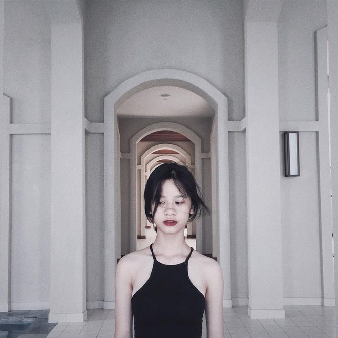 Hàn Hằng: Hành trình lột xác từ cô bé gầy đét đến hot girl Instagram câu follow nhờ quá nóng bỏng - Ảnh 1.