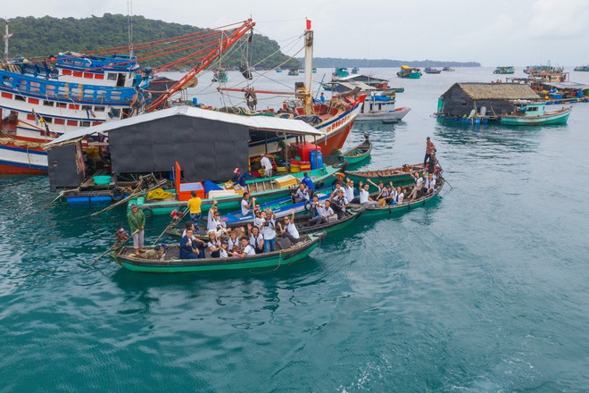 Hành trình Từ Trái Tim: Trao gửi khát vọng khởi nghiệp kiến quốc đến vùng biển đảo - Ảnh 13.