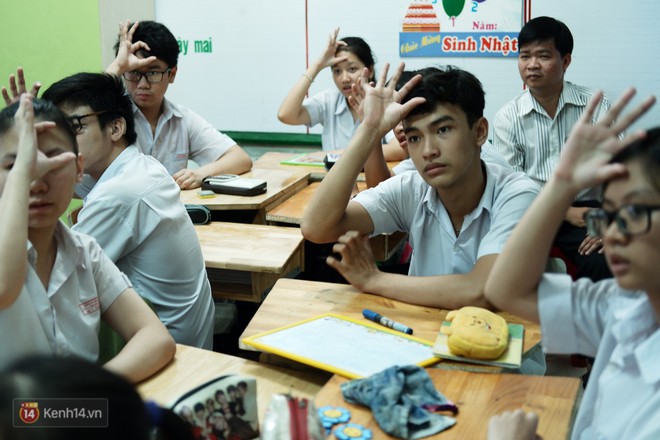 Lớp học thinh lặng giữa Sài Gòn: Không tiếng giảng bài không lời phát biểu, nhưng không tắt hy vọng bao giờ - Ảnh 2.