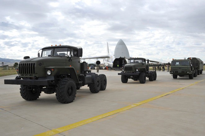 Tên lửa S-400 Nga như cái gai trong mắt Mỹ: Tại sao? - Ảnh 1.