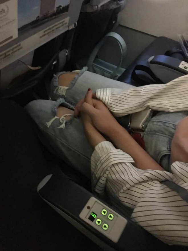 Nắm chặt tay có ngay chân ái: Ngồi cùng hàng ghế trong chuyến bay dữ, đôi nam nữ bất ngờ bén duyên - Ảnh 5.