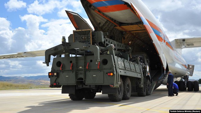 Thổ Nhĩ Kỳ mua S-400: NATO rơi vào kế ly gián, Nga còn dễ bề tiêu diệt F-35 của Mỹ - Ảnh 1.