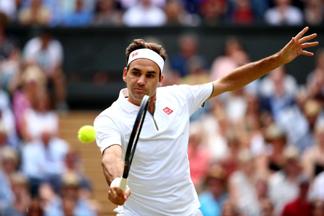 Nhói lòng khoảnh khắc huyền thoại Roger Federer lặng người bất động sau trận chung kết Wimbledon lịch sử và hấp dẫn không thể tin nổi - Ảnh 5.