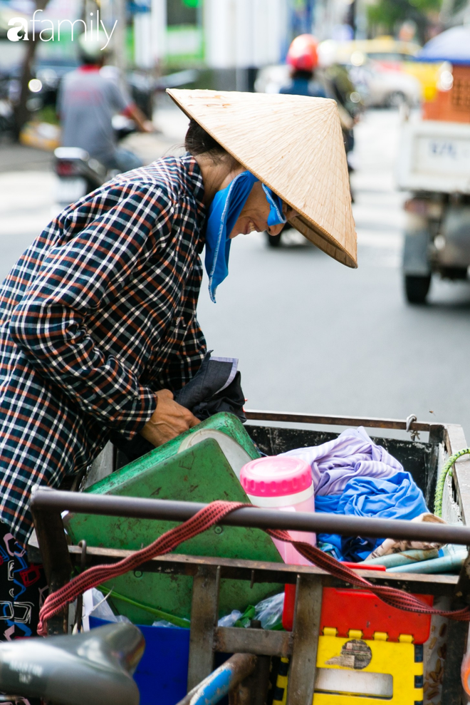 Cửa hàng 0 đồng của những người tử tế giữa lòng Sài Gòn, cứ ai thiếu thì đến lấy, ai dư đến cho - Ảnh 3.