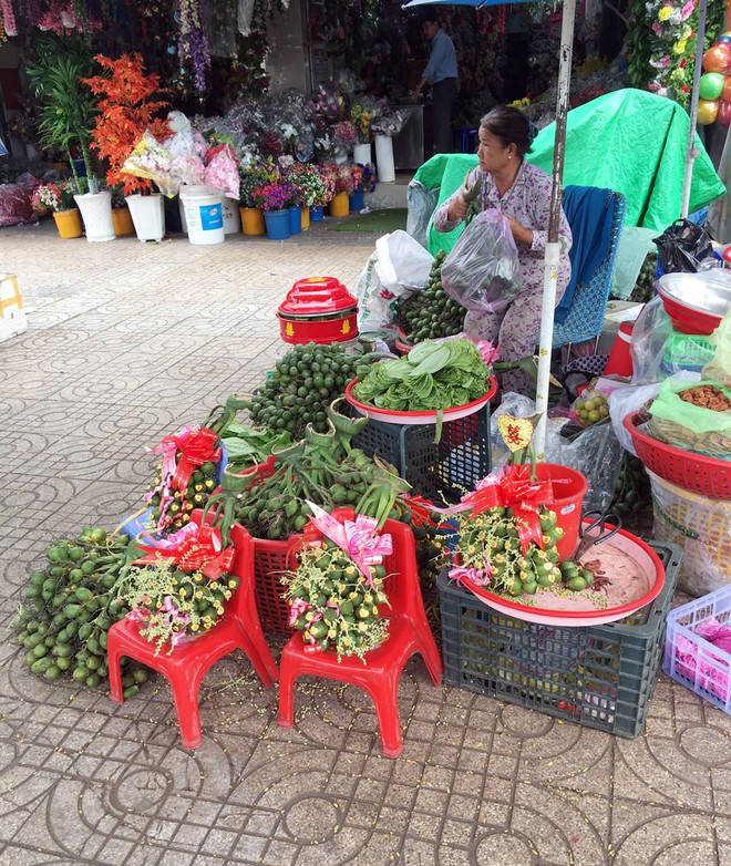 Chợ Sài Gòn hơn nửa thế kỷ se duyên cho các cặp đôi - Ảnh 2.