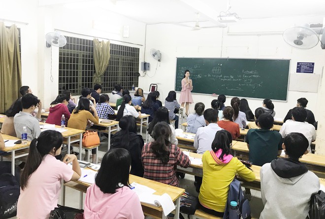 Cô giáo luyện thi IELTS Tố Linh nói gì về Teacher Dashboard, tính năng mới của ELSA Speak? - Ảnh 1.