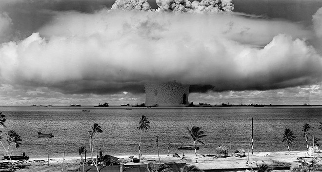 Thiên đường đã mất ở hòn đảo Mỹ thử hàng chục quả bom nguyên tử - Ảnh 7.