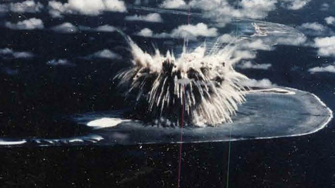 Thiên đường đã mất ở hòn đảo Mỹ thử hàng chục quả bom nguyên tử - Ảnh 8.