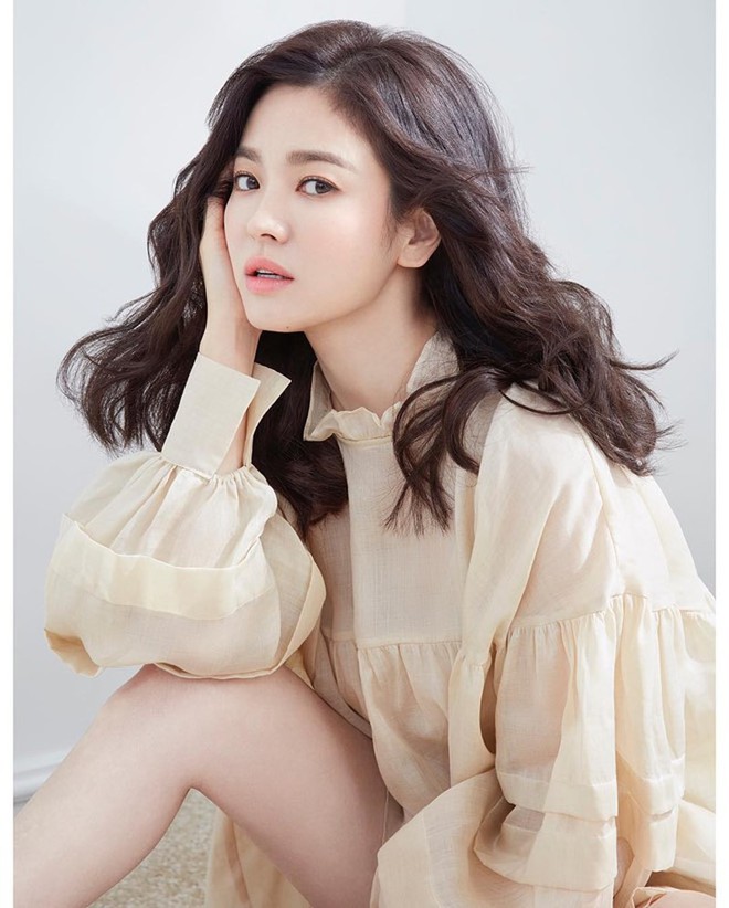 Phía sau sự im lặng của Song Hye Kyo: Cách cư xử văn minh hậu ly hôn hay kẻ thất thế vì bị Song Joong Ki nắm thóp? - Ảnh 2.