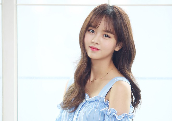 Sao nhí “Mặt trăng ôm mặt trời” một thời Kim So Hyun bị đưa gấp đến bệnh viện vì gặp tai nạn bất ngờ - Ảnh 1.