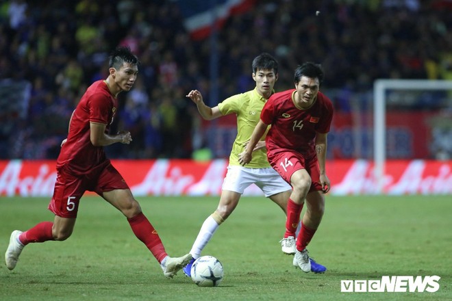 Thái Lan dùng sân trường đại học làm nơi quyết đấu tuyển Việt Nam - Ảnh 1.
