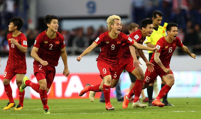 Tuyển Việt Nam: 1 năm vòng loại World Cup khó hơn cả tháng đá Asian Cup - Ảnh 2.