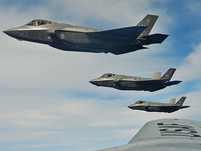 Nga giật mình khi tiêm kích F-35 Mỹ hiện diện ngay tại quốc gia từng thuộc Liên Xô - Ảnh 12.