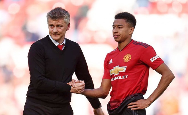 MU siết kỷ cương, Solskjaer dằn mặt ông kễnh Lingard - Ảnh 2.