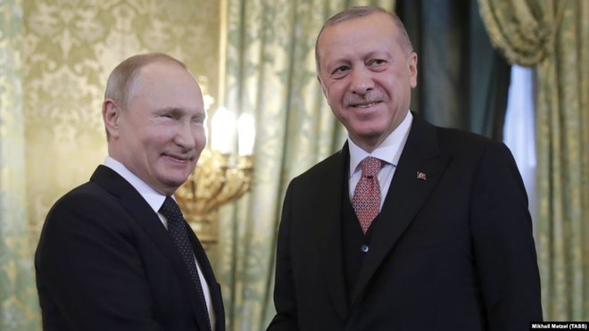 Sai một ly đi ngàn dặm: Trao tay S-400, Nga biến Thổ Nhĩ Kỳ thành người thừa ở NATO? - Ảnh 2.