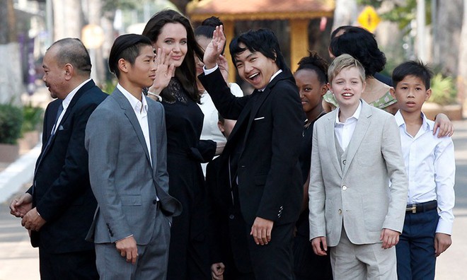 Tại sao Angelina Jolie chọn cậu bé châu Á Maddox kế thừa tài sản 2600 tỷ đồng mà không phải con ruột? - Ảnh 2.
