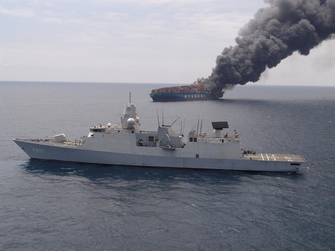 Tàu chiến Mỹ diệt 2 máy bay UAS của Iran bất ngờ phải lên dock - Bị hư hỏng nặng và nguyên nhân kỳ bí? - Ảnh 11.