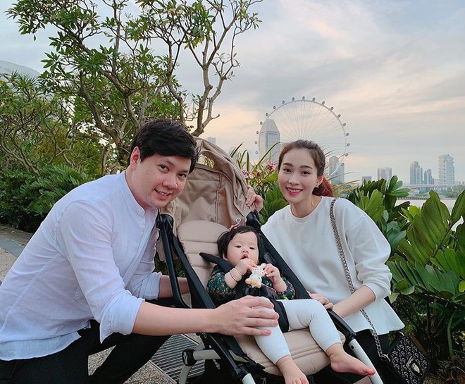 Ngoài Cường Đô la - Đàm Thu Trang, showbiz Việt không thiếu những cặp chân dài - đại gia hạnh phúc với cuộc sống gia đình bình yên - Ảnh 5.