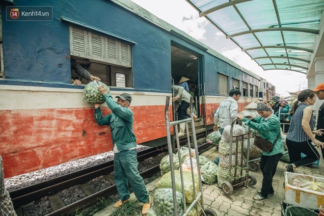 8 giờ trên chuyến tàu kỳ lạ nhất Việt Nam: Rời ga mà không có một hành khách nào - Ảnh 33.