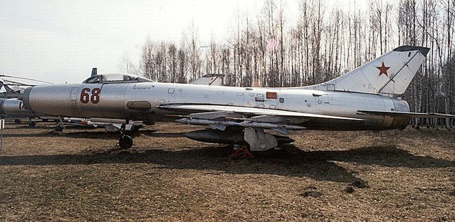 Tập đoàn Sukhoi: Xứng tầm anh tài bậc nhất TG - Đỉnh cao tiêm kích tàng hình Su-57  - Ảnh 6.