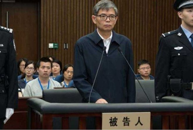 Lãnh đạo công ty đóng tàu sân bay Trung Quốc lĩnh án 12 năm tù - Ảnh 1.
