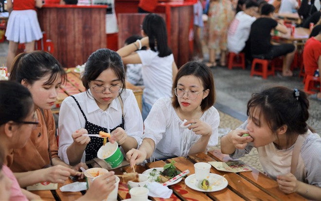 Không nghi ngờ gì nữa, 2019 tiếp tục là năm của ăn uống kết hợp trải nghiệm! - Ảnh 1.