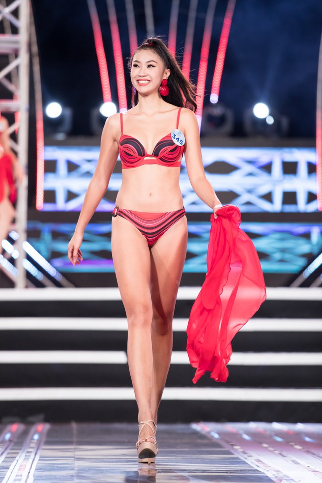 Bạn gái cầu thủ Trọng Đại cùng dàn ứng viên Miss World Vietnam nóng bỏng với bikini - Ảnh 7.