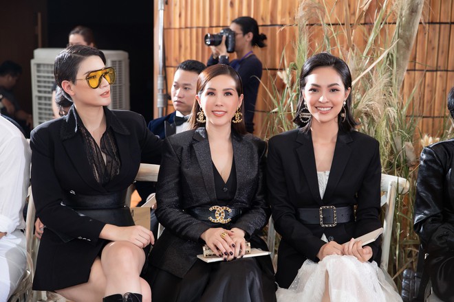 Hoa hậu Thu Hoài mặc thanh lịch, vui vẻ hội ngộ Kim Phượng trong sự kiện  - Ảnh 9.