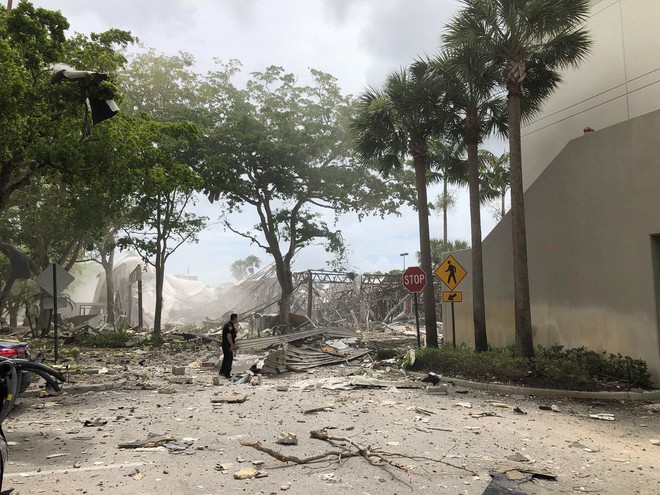 Nổ khí gas kinh hoàng tại TTTM bang Florida, Mỹ: Hiện trường tan hoang, nhân chứng mô tả giống bom nổ - Ảnh 7.