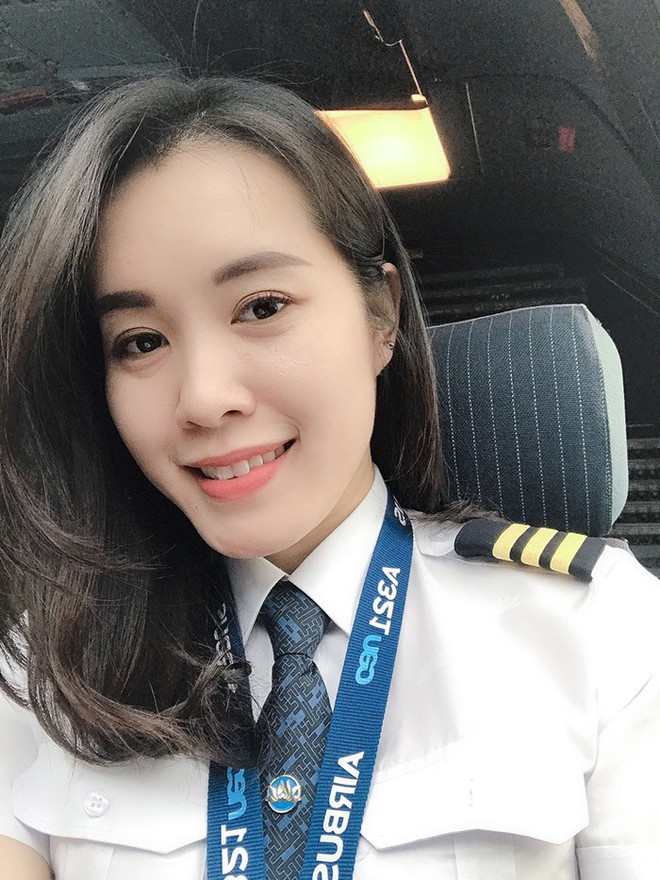 Nữ cơ phó 9x xinh đẹp: Từng không nghĩ sẽ làm phi công - Ảnh 1.