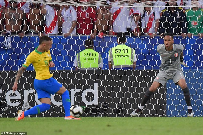 Thắng thuyết phục Peru, Brazil đăng quang ngôi vô địch Copa America sau 12 năm chờ đợi - Ảnh 1.