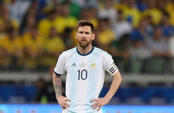 HLV Brazil nói thẳng mặt Messi sau khi vô địch - Ảnh 1.