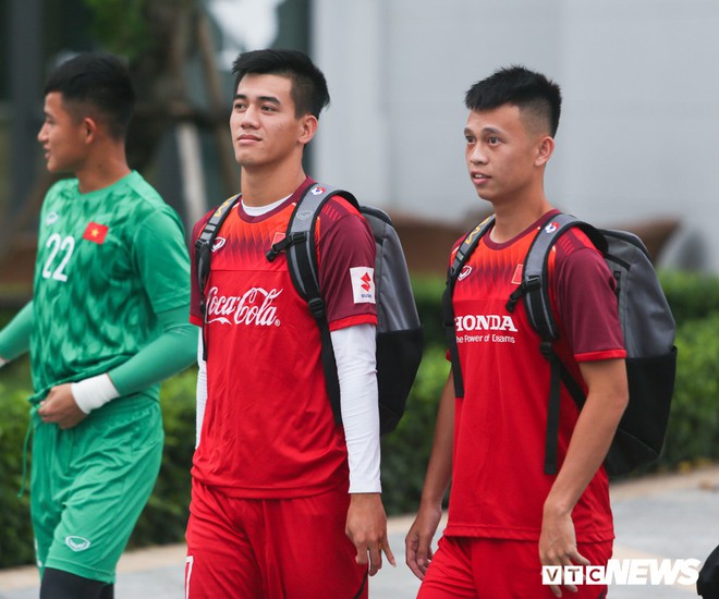 Vua phá lưới nội V-League tiết lộ cách ghi điểm với HLV Park Hang Seo - Ảnh 1.