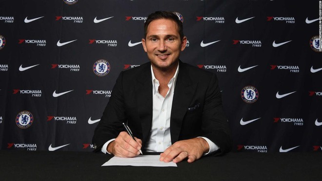 Trước muôn vàn khó khăn, Chelsea vẫn có thể trông chờ vào điều đặc biệt ở Frank Lampard - Ảnh 1.