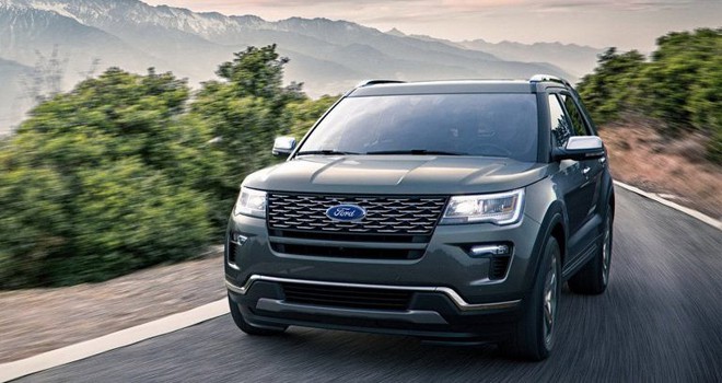 Giá xe Ford giảm sốc trong tháng 8, Explorer nhiều nhất 150 triệu đồng - Ảnh 1.